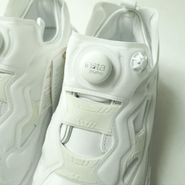 します Maison by USED SELECT SHOP LOOP ラクマ店｜ラクマ Margiela 22 x Reebok 足袋ポンプ