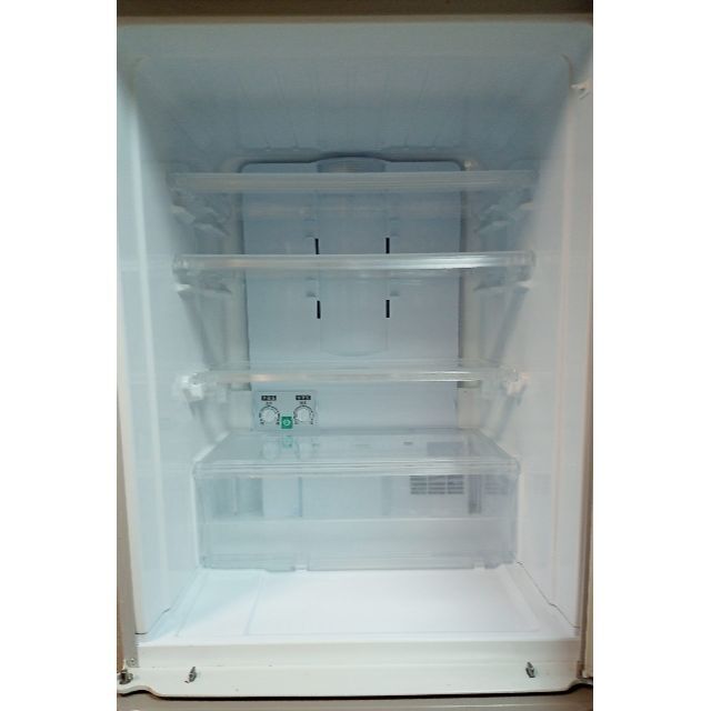 2013年製シャープ３ドア冷蔵庫ＳＪ-ＷＡ３５Ｘ‐Ｓ 1