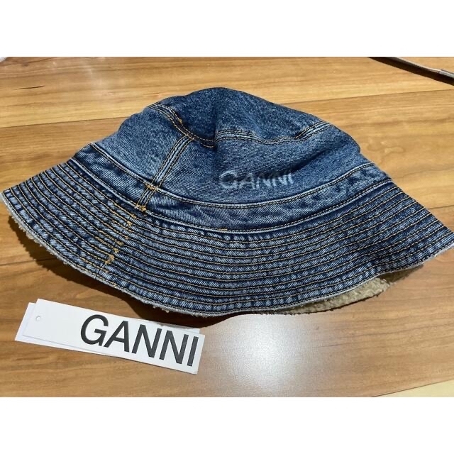 Ganni テディーバケットハット レディースの帽子(ハット)の商品写真