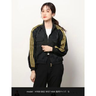 adidas × marimekkoアディダス マリメッコ　ウインドブレーカー