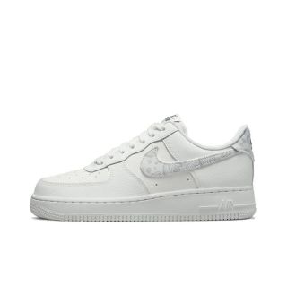 ナイキ(NIKE)のNike WMNS Air Force 1 Low '07 Essential (スニーカー)