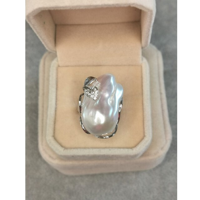 新商品  新品未使用 本真珠リング  大粒バロックパール 指輪 卒業式 結婚式 レディースのアクセサリー(リング(指輪))の商品写真