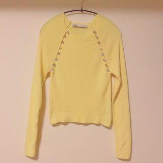 ザラ(ZARA)のZARA トップス　イエロー(ニット/セーター)