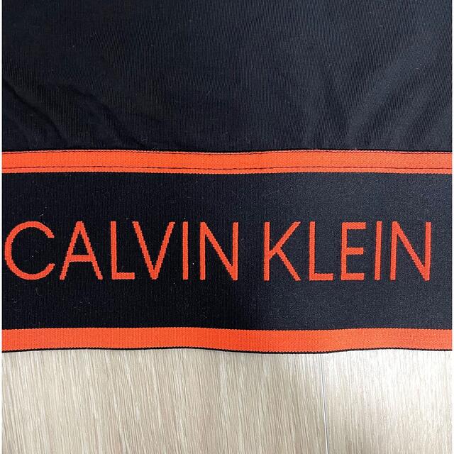 Calvin Klein(カルバンクライン)のCalvin Klein トレーニングTシャツ M  レディースのトップス(Tシャツ(半袖/袖なし))の商品写真