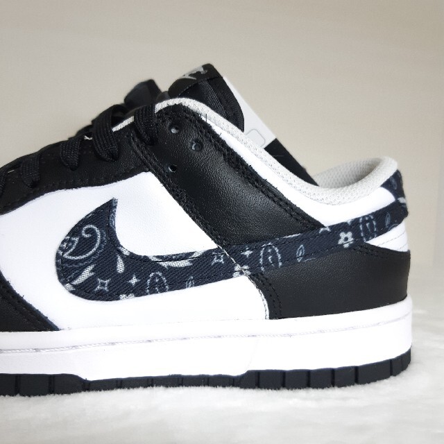 新品/タグ付】NIKE DUNK LOW ペイズリー パンダ 黒×白 26.0 - スニーカー