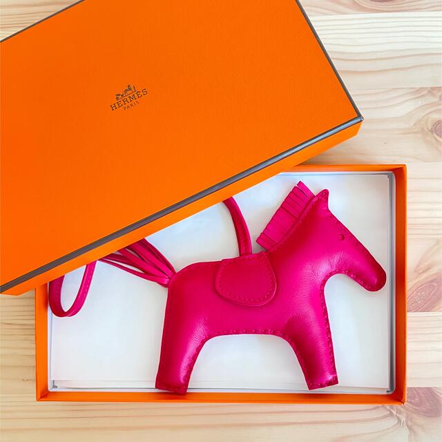 2022春の新作 Hermes - ローズメキシコ エルメス ロデオチャームMM