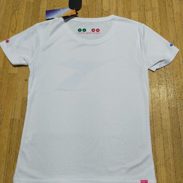 DIADORA(ディアドラ)のDIADORAレディースＴシャツ　Ｍサイズ レディースのトップス(Tシャツ(半袖/袖なし))の商品写真