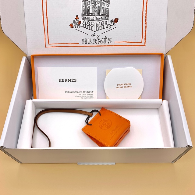 世界の Hermes 【HERMES】 エルメス チャーム サック・オランジュ