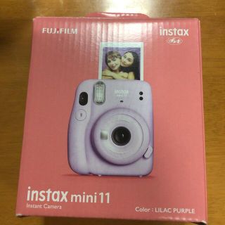 ほぼ新品　instax mini11 チェキ　最新モデル(フィルムカメラ)