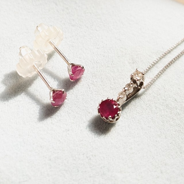 JEWELRY TSUTSUMI(ジュエリーツツミ)の【専用】TSUTSUMI　ルビー＆ダイヤモンド　ネックレス/ピアスセット レディースのアクセサリー(ネックレス)の商品写真