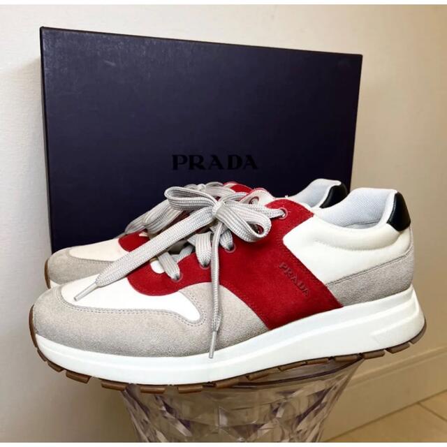 靴/シューズ【美品】プラダ PRADA スニーカー レッド グレー 8.5