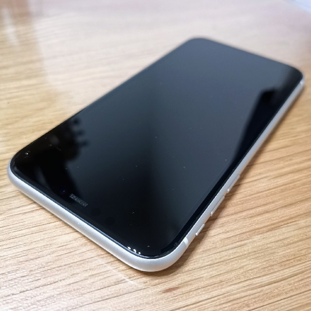 iPhone(アイフォーン)のiPhone11 128GB ホワイト simフリー美品 スマホ/家電/カメラのスマートフォン/携帯電話(スマートフォン本体)の商品写真