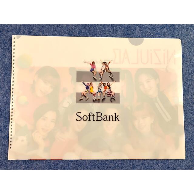 Softbank(ソフトバンク)のNiZiU クリアファイル　新品未使用 エンタメ/ホビーのタレントグッズ(アイドルグッズ)の商品写真