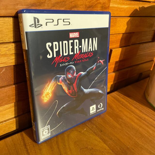 MARVEL(マーベル)のps5 スパイダーマン　Miles Morales 美品 エンタメ/ホビーのゲームソフト/ゲーム機本体(家庭用ゲームソフト)の商品写真