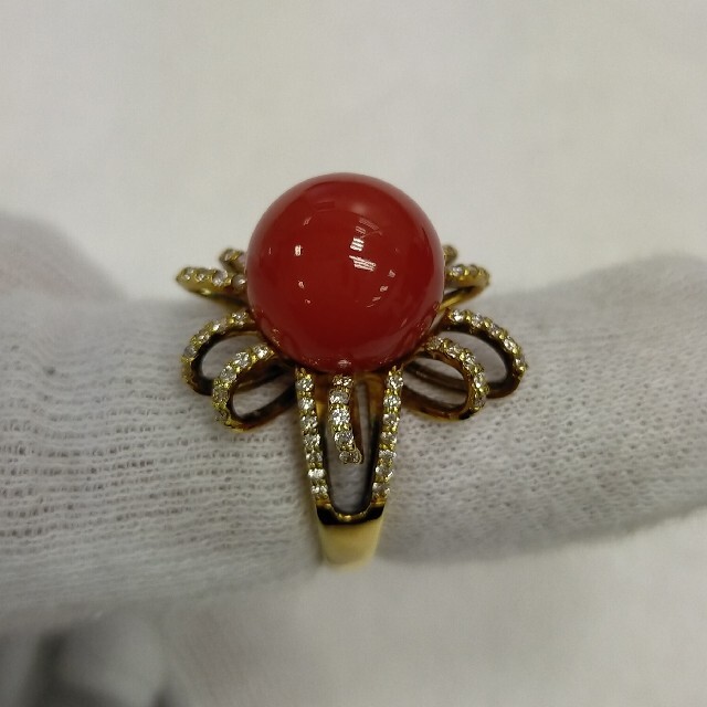 sango(サンゴ)の日本産赤珊瑚　指輪　ゴールド　新品未使用 レディースのアクセサリー(リング(指輪))の商品写真