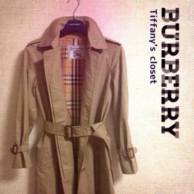 BURBERRY(バーバリー)の美品★BURBERRYトレンチコート レディースのジャケット/アウター(トレンチコート)の商品写真