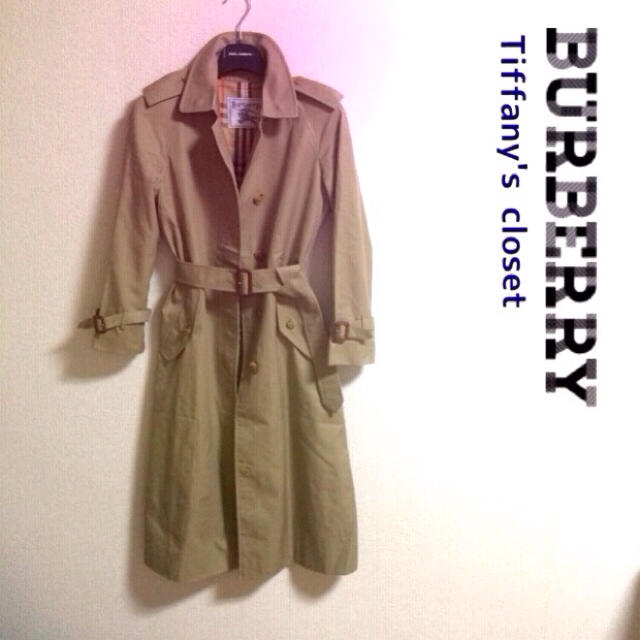 BURBERRY(バーバリー)の美品★BURBERRYトレンチコート レディースのジャケット/アウター(トレンチコート)の商品写真