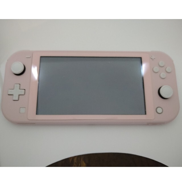 Nintendo Switch(ニンテンドースイッチ)のNintendo Switch Lite ピンクカスタム エンタメ/ホビーのゲームソフト/ゲーム機本体(携帯用ゲーム機本体)の商品写真