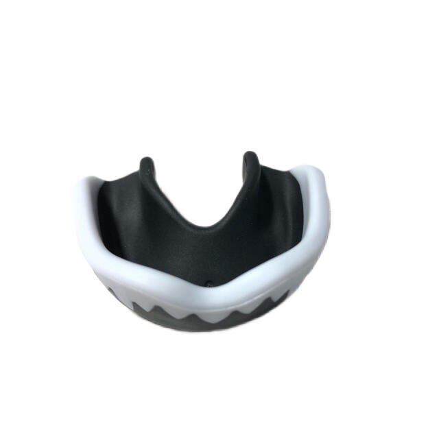 スポーツ用マウスピース 成形型 白×黒 牙 ホワイト×ブラック
