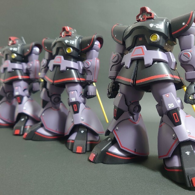 おもちゃ/ぬいぐるみHGUC  ドム 3体 完成品