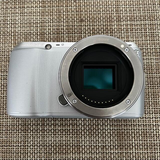 SONY(ソニー)のSONY ミラーレスカメラ　NEX-C3 動作未確認 スマホ/家電/カメラのカメラ(ミラーレス一眼)の商品写真
