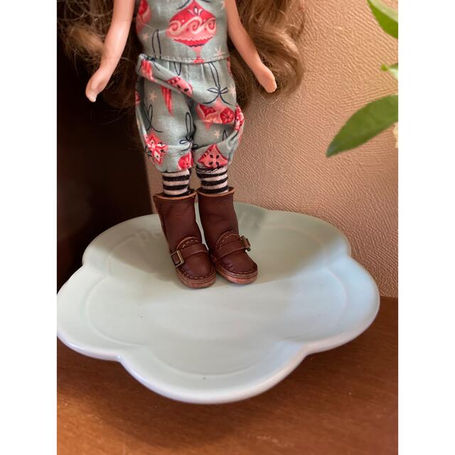 🎀🎀ブラウン色ミニチュアロングブーツ(高さ約3.8cm) ハンドメイドのぬいぐるみ/人形(人形)の商品写真
