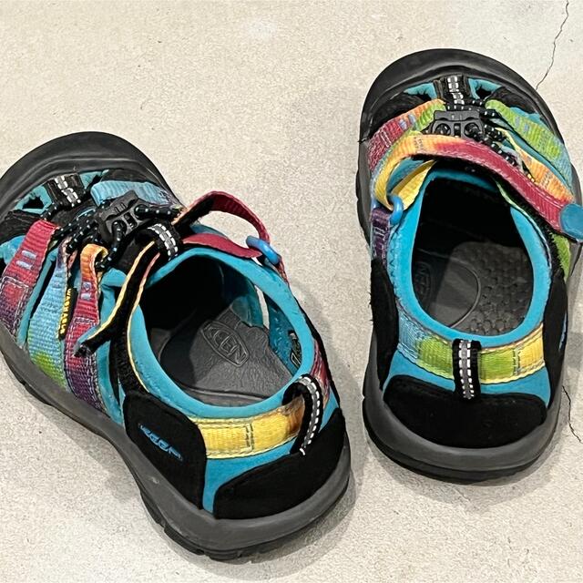 KEEN(キーン)のKEEN キーン ニューポートエイチツー　キッズサンダル 17cm キッズ/ベビー/マタニティのキッズ靴/シューズ(15cm~)(アウトドアシューズ)の商品写真