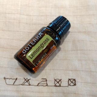 ドテラ(doTERRA)の新品未使用！doTERRAレモングラス(エッセンシャルオイル（精油）)