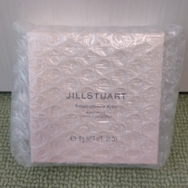 JILLSTUART(ジルスチュアート)のジルシチュアート　ブルームクチュール アイズ07 コスメ/美容のベースメイク/化粧品(アイシャドウ)の商品写真