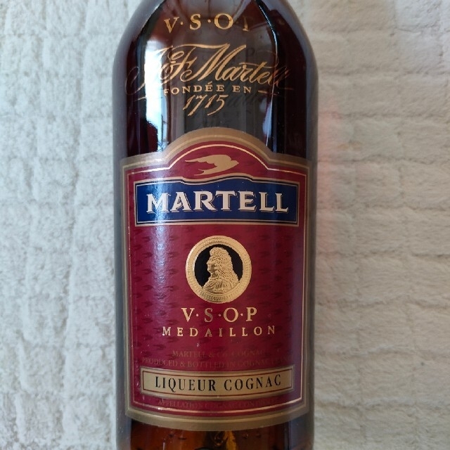 【未開栓 古酒】MARTELL V.S.O.P+RAYNAL NAPOLEON 食品/飲料/酒の酒(ブランデー)の商品写真