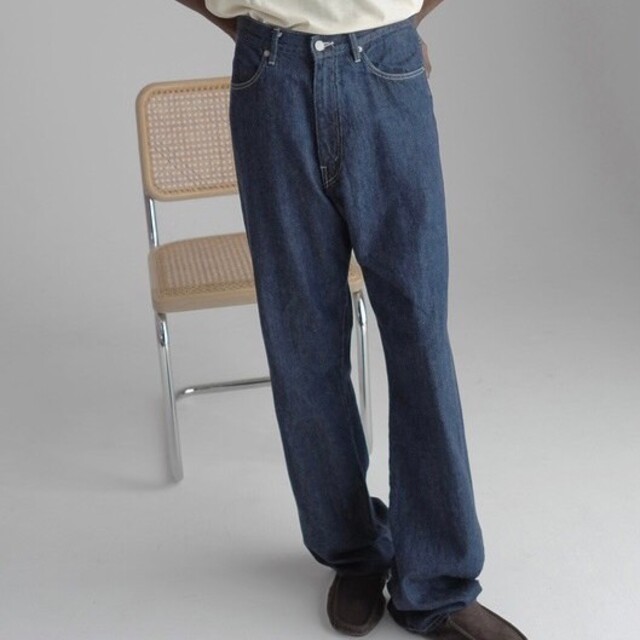 AURALEE(オーラリー)の完売サイズ AURALEE SELVEDGE LIGHT DENIM PANTS メンズのパンツ(デニム/ジーンズ)の商品写真