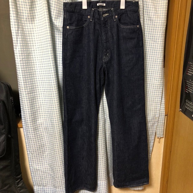 AURALEE(オーラリー)の完売サイズ AURALEE SELVEDGE LIGHT DENIM PANTS メンズのパンツ(デニム/ジーンズ)の商品写真