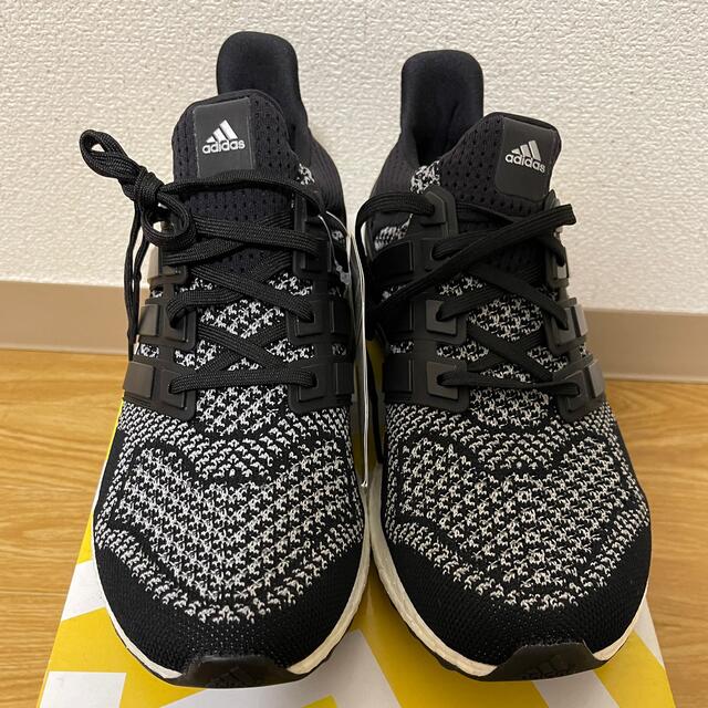 28.5cm adidas ultra boost glow ltd