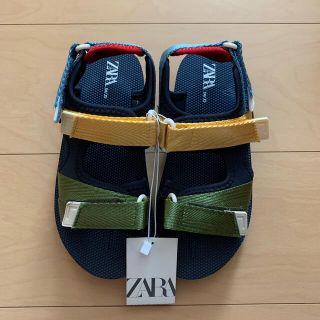 ザラキッズ(ZARA KIDS)のZARA キッズ サンダル(サンダル)