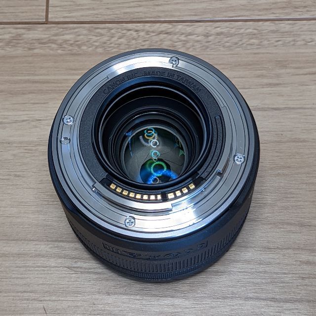 キャノン RF35mm F1.8 マクロ IS STM キャノン RF35mm F1.8 マクロ IS STM