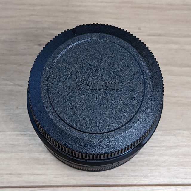 Canon(キヤノン)のキャノン RF35mm F1.8 マクロ IS STM スマホ/家電/カメラのカメラ(レンズ(単焦点))の商品写真