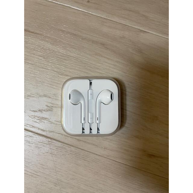 Apple(アップル)のiPhone純正イヤホン スマホ/家電/カメラのオーディオ機器(ヘッドフォン/イヤフォン)の商品写真