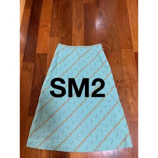 サマンサモスモス(SM2)の美品　可愛い花柄スカート　Ｍサイズ　 SＭ2(ひざ丈スカート)