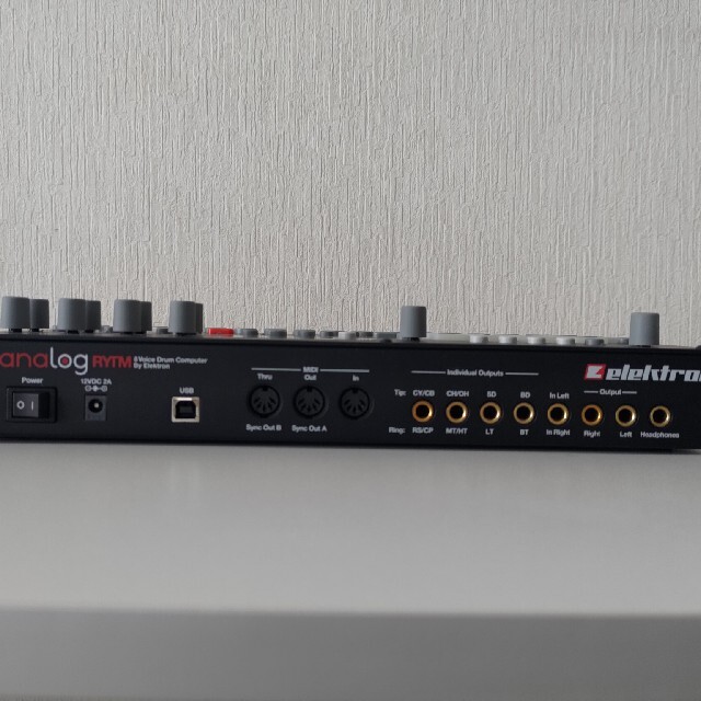 Elektron Analog rytm mk1 電源付き 楽器のDTM/DAW(その他)の商品写真