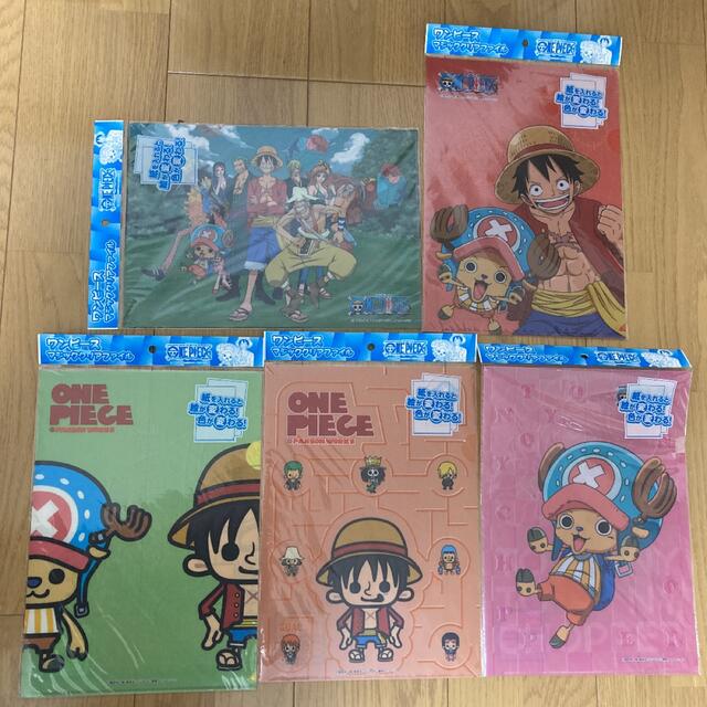 ONE PIECE - ワンピース マジッククリアファイル5枚セットの通販 by ぐ