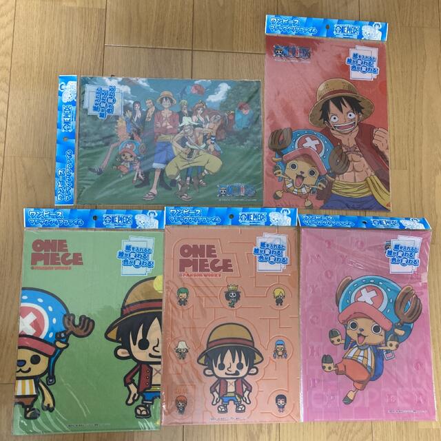 ONE PIECE(ワンピース)のワンピース　マジッククリアファイル5枚セット エンタメ/ホビーのアニメグッズ(クリアファイル)の商品写真