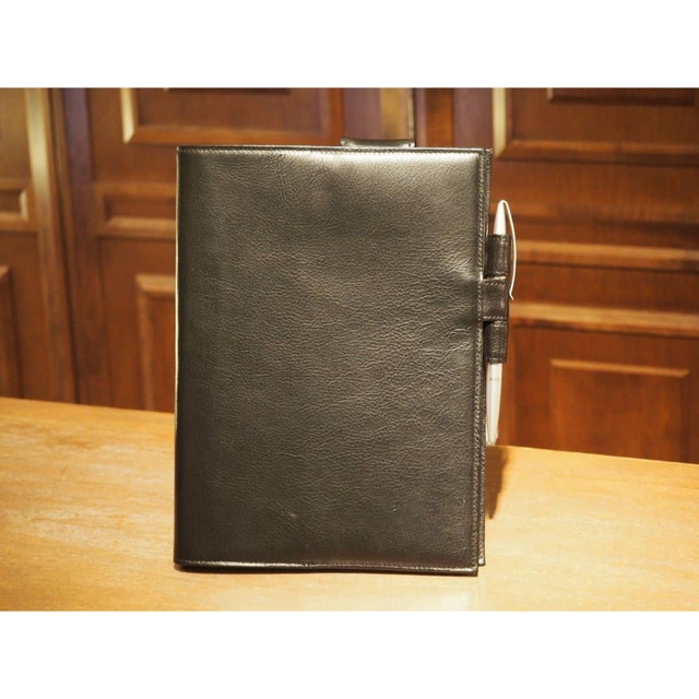 【のぶろく様専用】BEAMS PORTER × B印 ヨシダ 本革手帳カバー | フリマアプリ ラクマ 【のぶろく様専用】BEAMS PORTER × B印 ヨシダ 本革手帳カバー | フリマアプリ ラクマ
