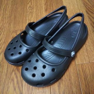 クロックス(crocs)のcrocs ｶﾘﾝ ｸﾛｯｸﾞBLACK W6 22cm(サンダル)