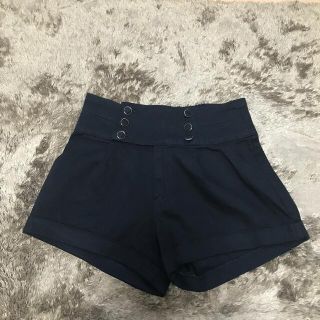 イング(INGNI)のINGNI ショートパンツ M(ショートパンツ)