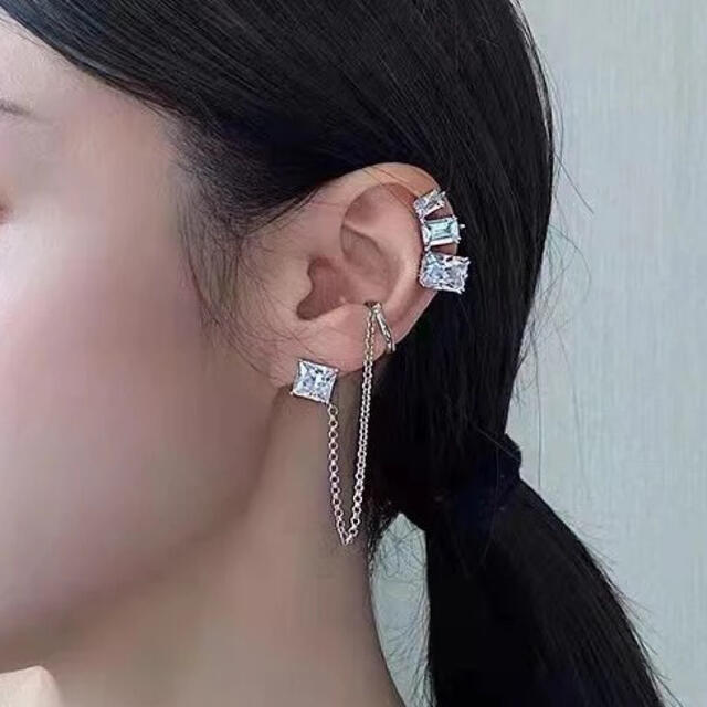 PI045 zirconia silver ear cuff & pierce レディースのアクセサリー(イヤーカフ)の商品写真