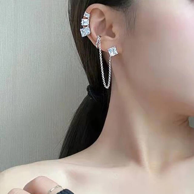 PI045 zirconia silver ear cuff & pierce レディースのアクセサリー(イヤーカフ)の商品写真