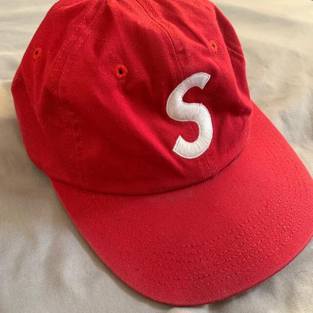 supreme Sロゴ　cap シュプリーム