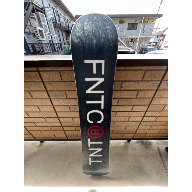 fanatic(ファナティック)の【値下げしました】21-22 FNTC TNT R 150  スノーボード スポーツ/アウトドアのスノーボード(ボード)の商品写真
