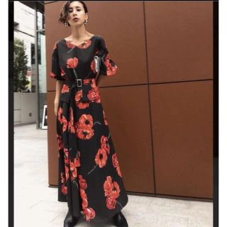 完売幻品✨‼️❤️AMERI❤️ASHLEY FLOWER DRESS - ロングワンピース