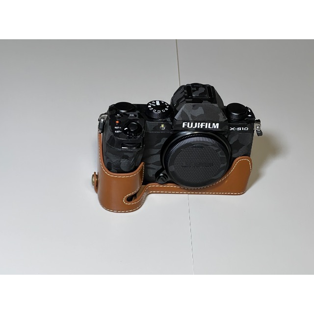 使用極少 FUJIFILM カメラボディー X-S10 ブラック ＋ハーフカバー